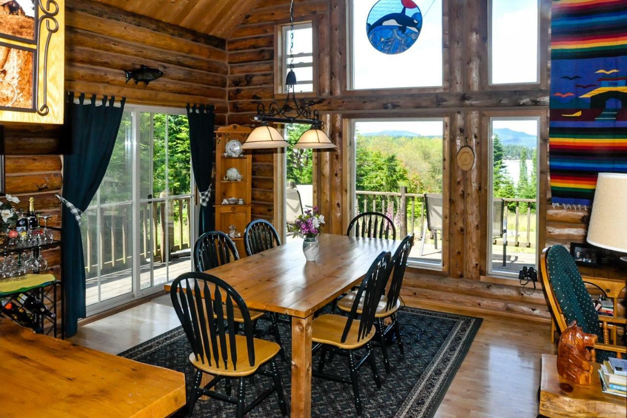 Log Home On Lopez-Spencer Spit Port Stanley Exterior photo